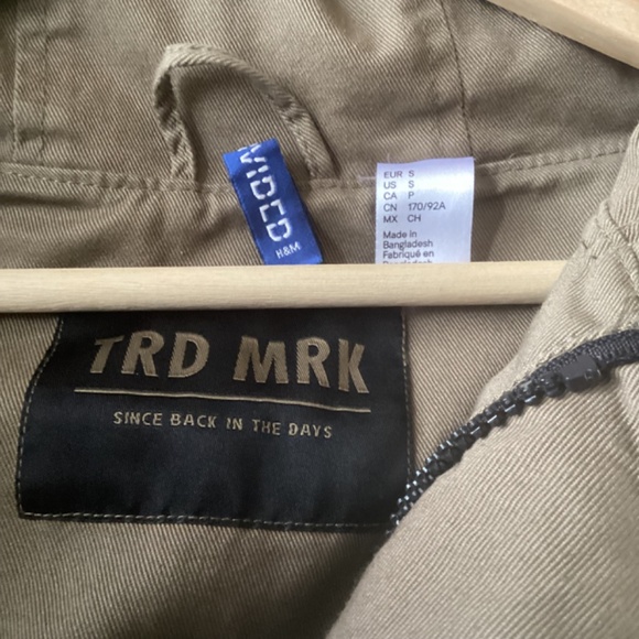 BNNT “TRD MRK”  DIVIDED oversized long Parka Coat. S fits m/l also - Picture 3 of 4